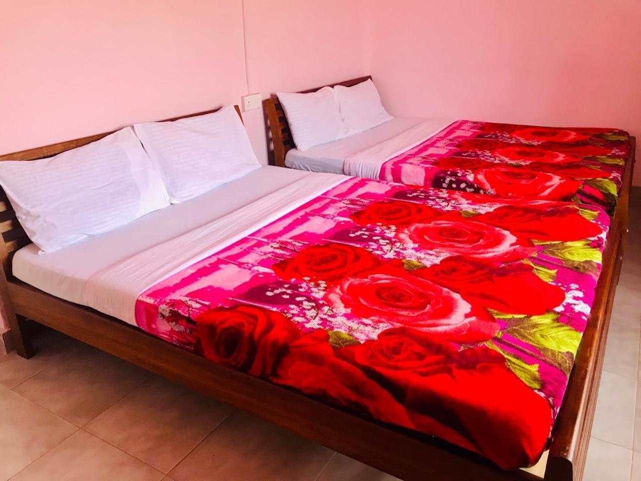 Casablanka Rest Guest House Нану Оя Екстериор снимка